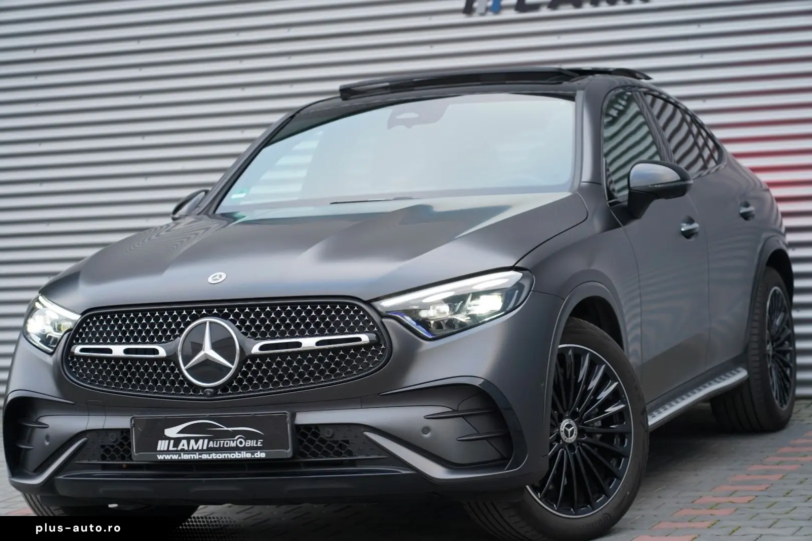 MERCEDES-BENZ GLC300d Coupe 4M AMG PREMIUM PLUS PANO DESIGNO