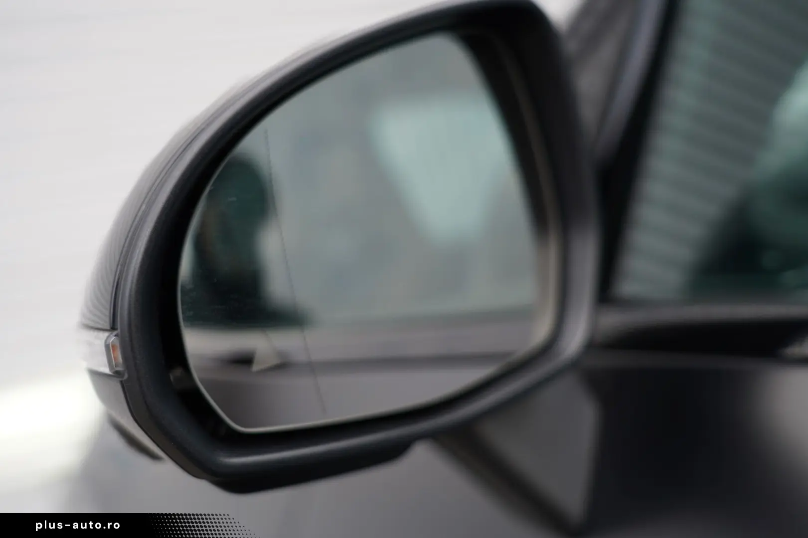 MERCEDES-BENZ GLC300d Coupe 4M AMG PREMIUM PLUS PANO DESIGNO