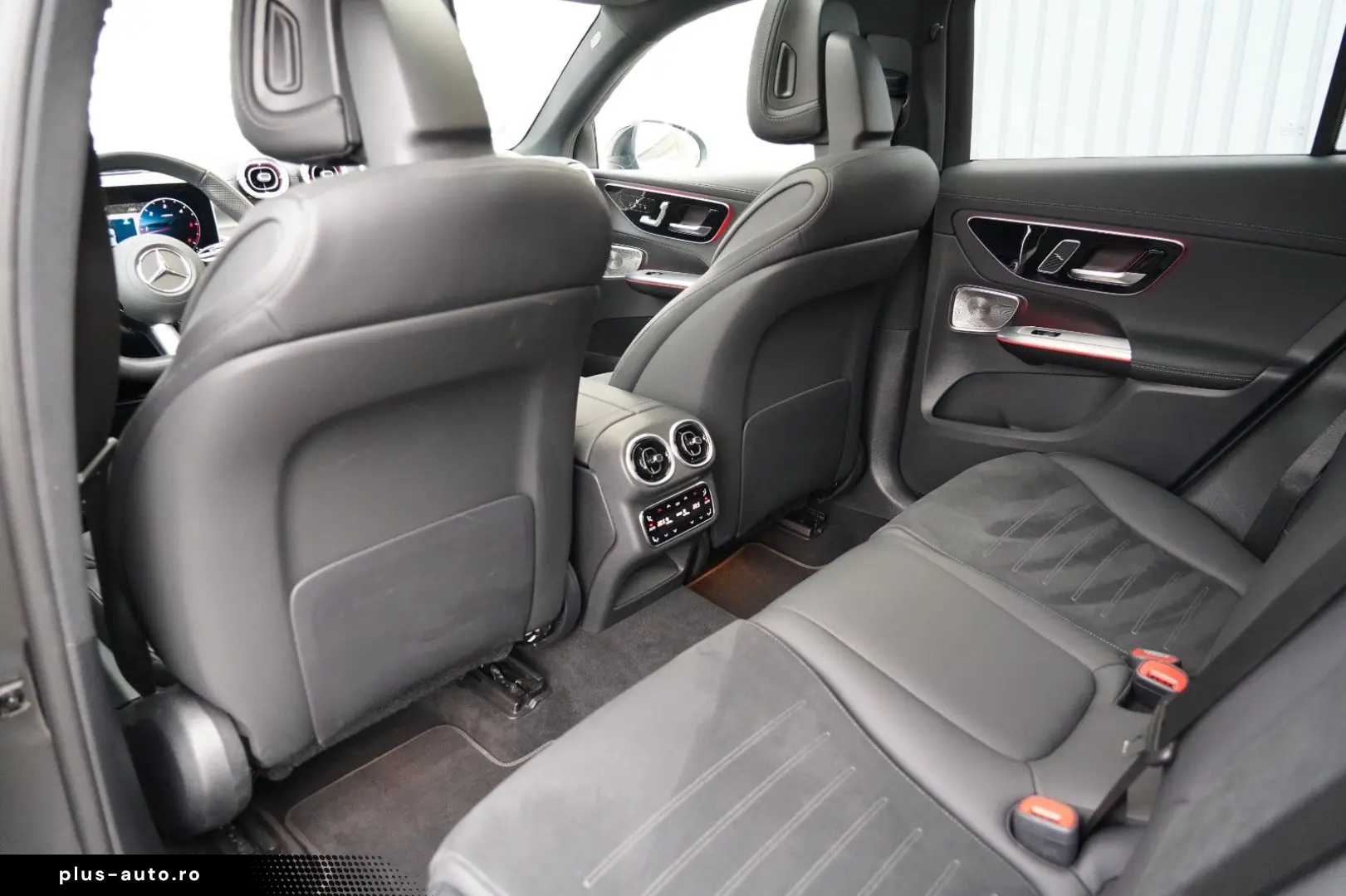 MERCEDES-BENZ GLC300d Coupe 4M AMG PREMIUM PLUS PANO DESIGNO