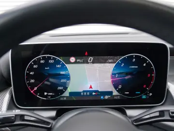 MERCEDES-BENZ GLC300d Coupe 4M AMG PREMIUM PLUS PANO DESIGNO