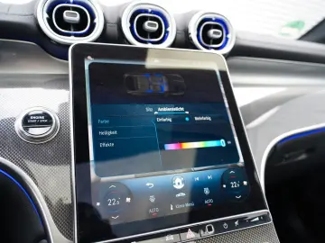 MERCEDES-BENZ GLC300d Coupe 4M AMG PREMIUM PLUS PANO DESIGNO