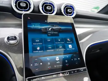 MERCEDES-BENZ GLC300d Coupe 4M AMG PREMIUM PLUS PANO DESIGNO