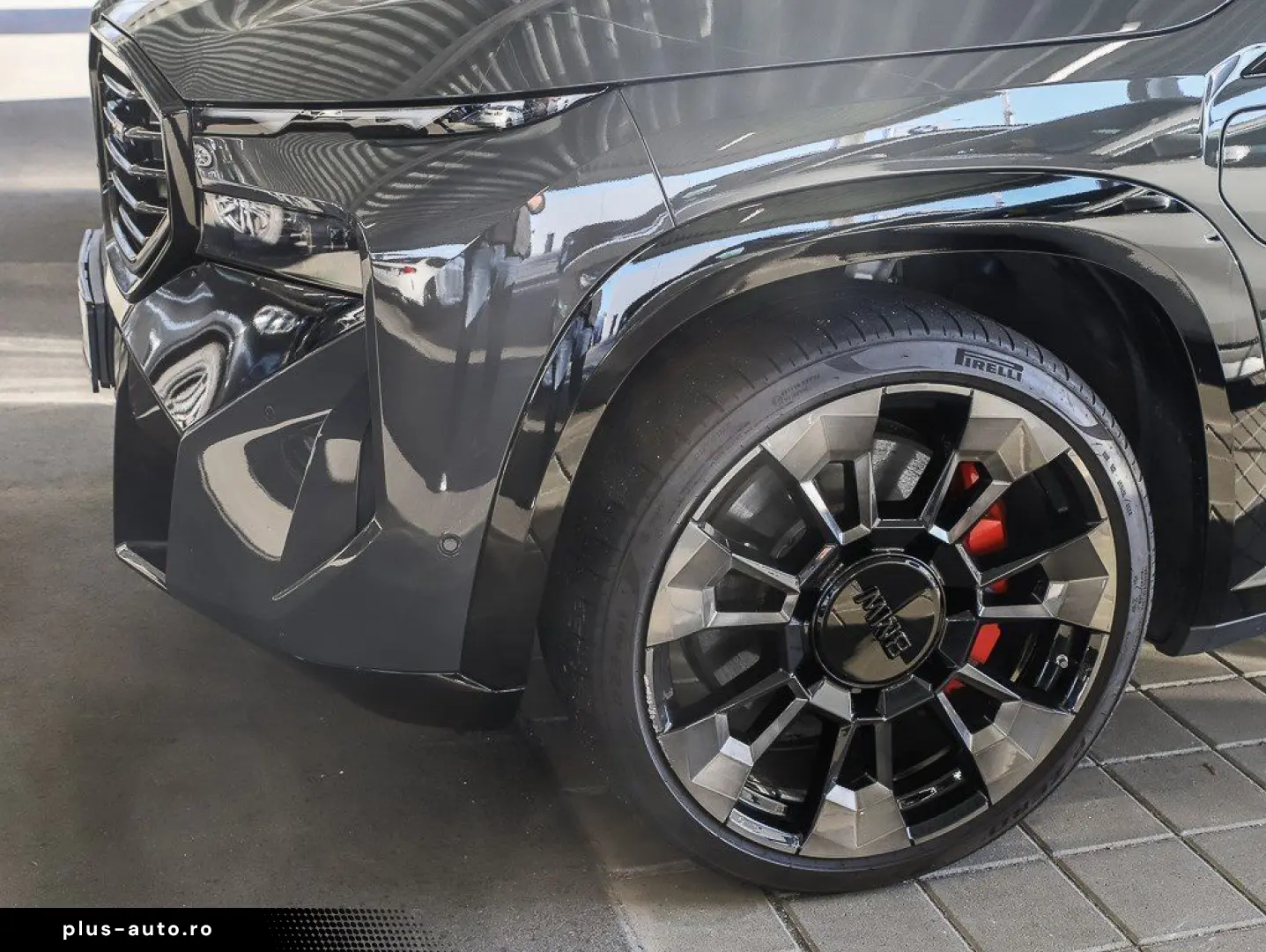 BMW XM 23 Zoll M Fahrwerk Prof AHK Massage