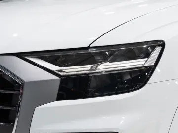 AUDI Q8 TFSI quattro S-LINE LEDER B O HEAD-UP LED 1HD