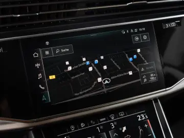 AUDI Q8 TFSI quattro S-LINE LEDER B O HEAD-UP LED 1HD