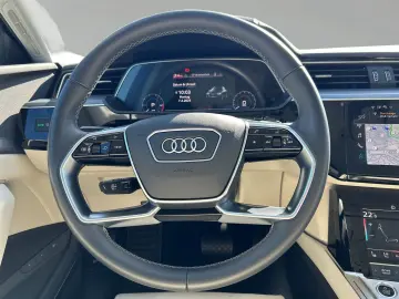 AUDI Q8 Sportback 55 e-tron advanced qu Matrix B&O Na