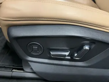 AUDI Q8 50 TDI qu.tiptr. LED 360 K NAVI HUD AIR