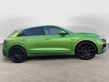 AUDI Q8 50 TDI qu. Tiptr. S-Line Selection  AHK Matri