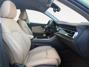 AUDI Q8 50 TDI qu. Tiptr. S-Line Selection  AHK Matri