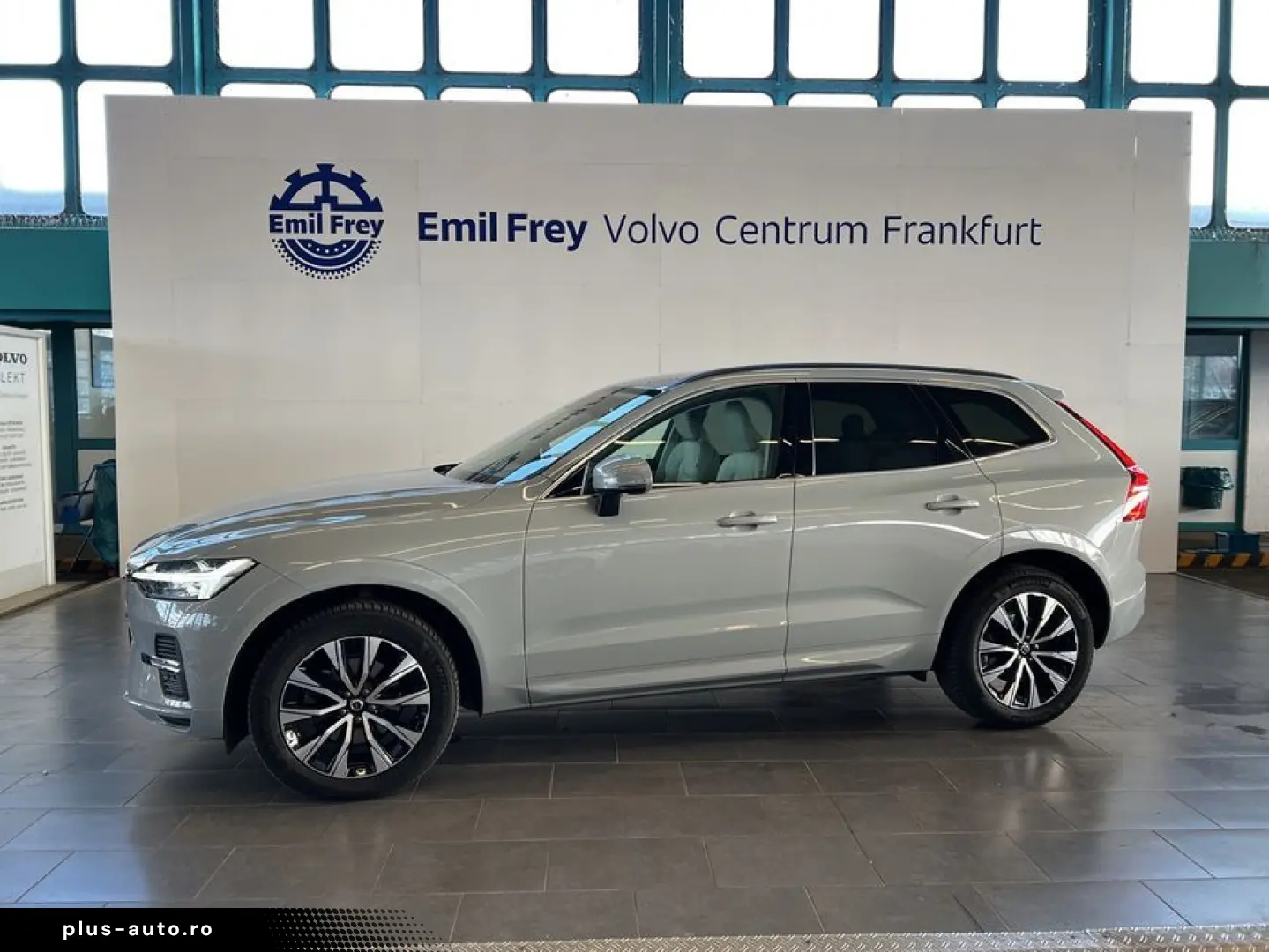 VOLVO XC60 B5 AWD Aut Lederpolsterung Hell Beige UA00