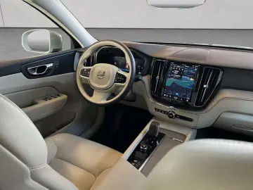 VOLVO XC60 B5 AWD Aut Lederpolsterung Hell Beige UA00