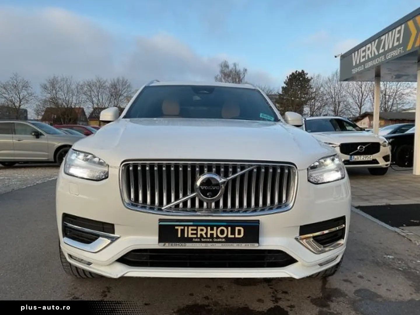 VOLVO XC90 B5 Ultimate Bright 7Sitz LUFTFW PANO HUD 22