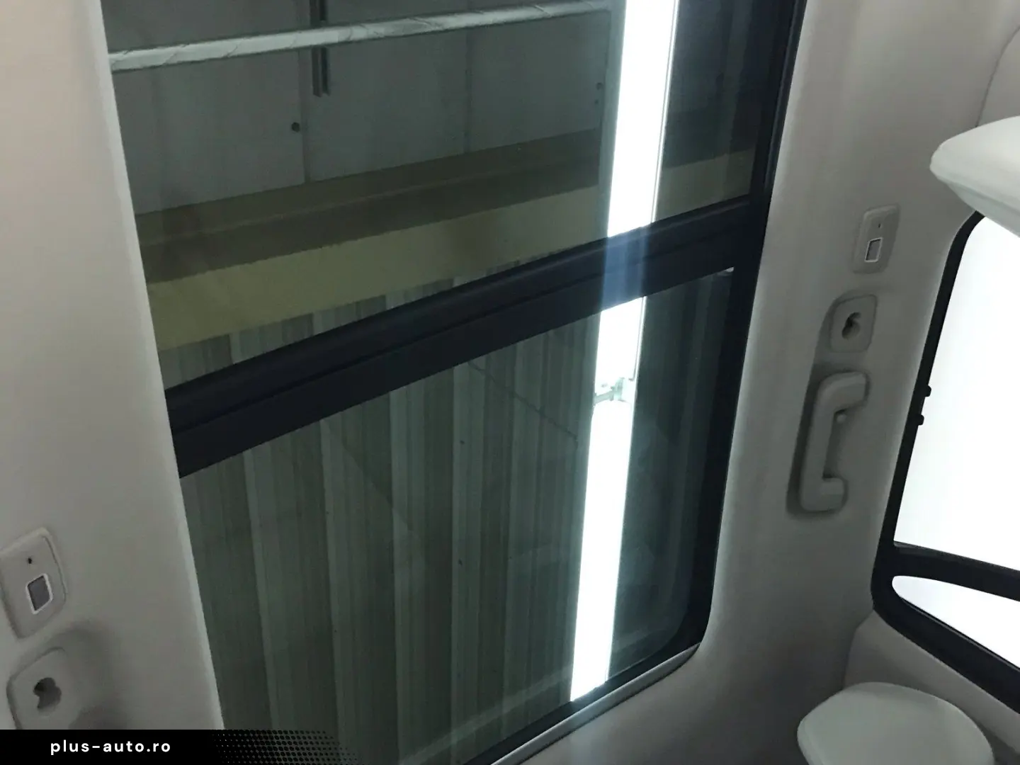 VOLVO XC90 T8 Recharge AWD Ultimate Dark 20  AHK 360