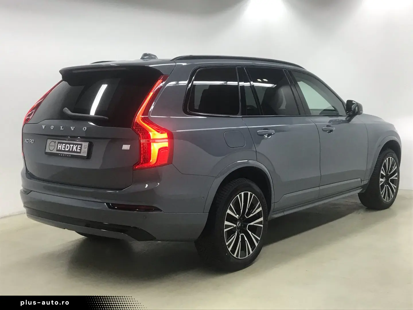 VOLVO XC90 T8 Recharge AWD Ultimate Dark 20  AHK 360