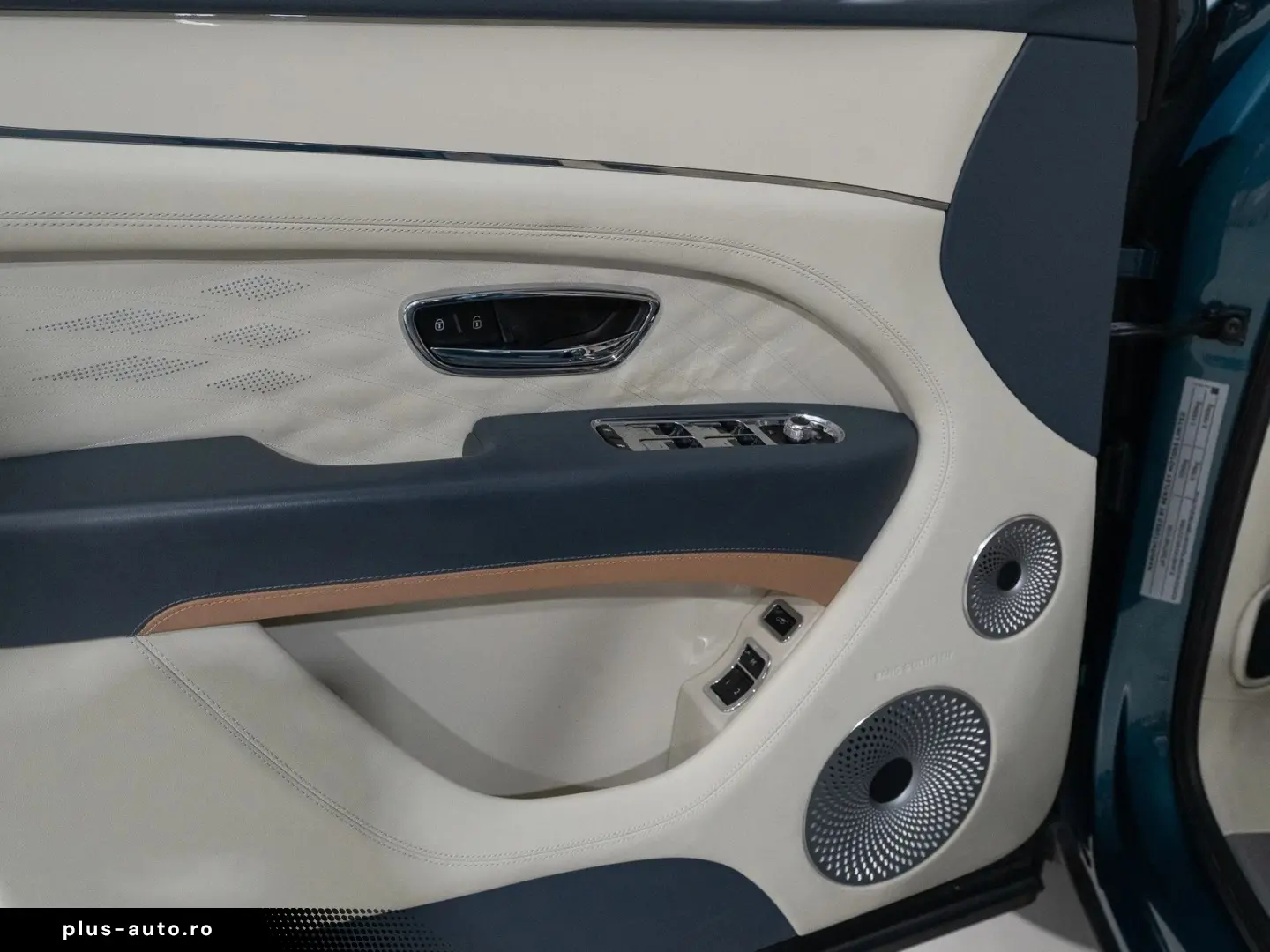 BENTLEY Bentayga EWB Azure Riviera Edition  Unique