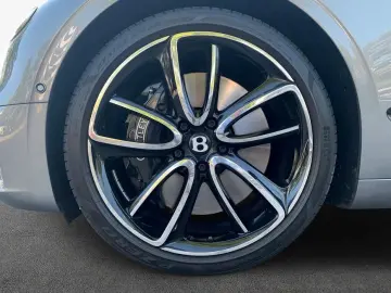 BENTLEY New Continental GT V8