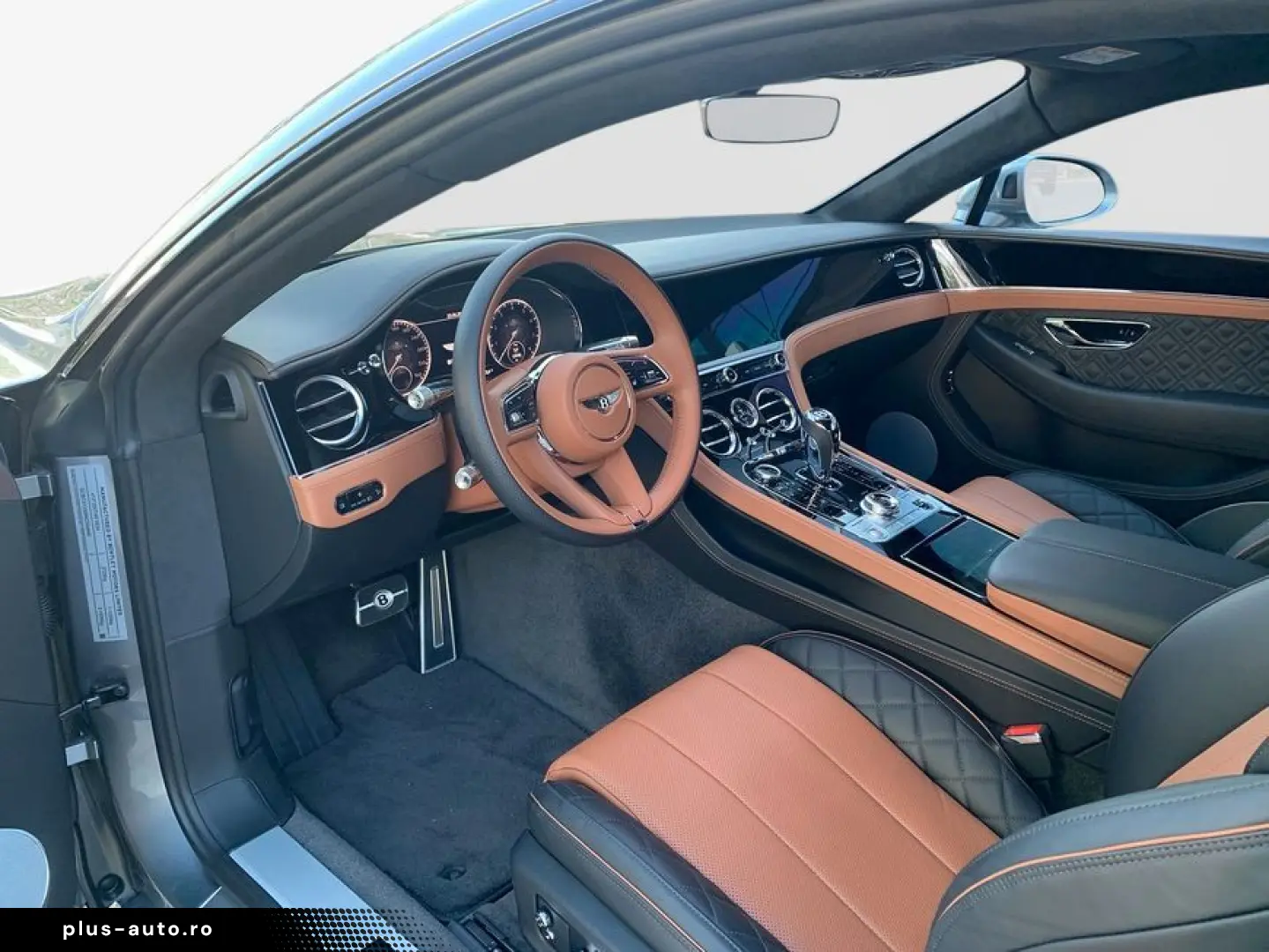 BENTLEY New Continental GT V8