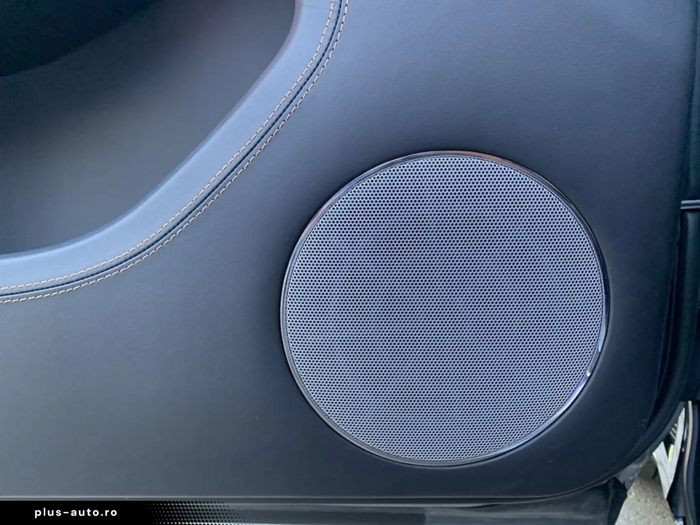 BENTLEY New Continental GT V8