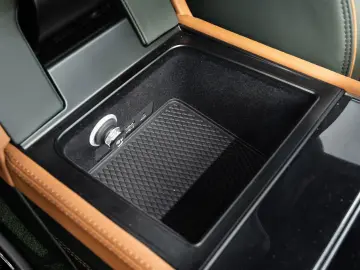 BENTLEY New Continental GT V8