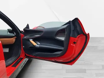 FERRARI SF90 Spider ASSETTO SURRVIEW JBL ADAS RACE STS