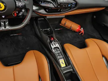 FERRARI SF90 Spider Assetto Fiorano