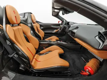 FERRARI SF90 Spider Assetto Fiorano