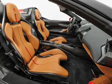 FERRARI SF90 Spider Assetto Fiorano