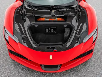 FERRARI SF90 Spider Assetto Fiorano