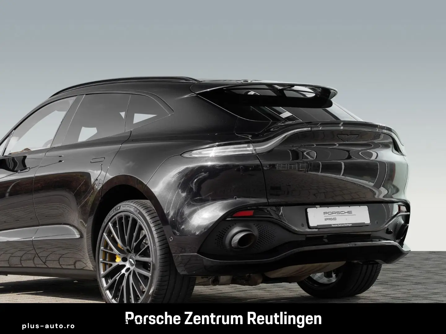 ASTON MARTIN DBX V8 4.0 360-Kamera Sitzbelüftung Sattelbraun