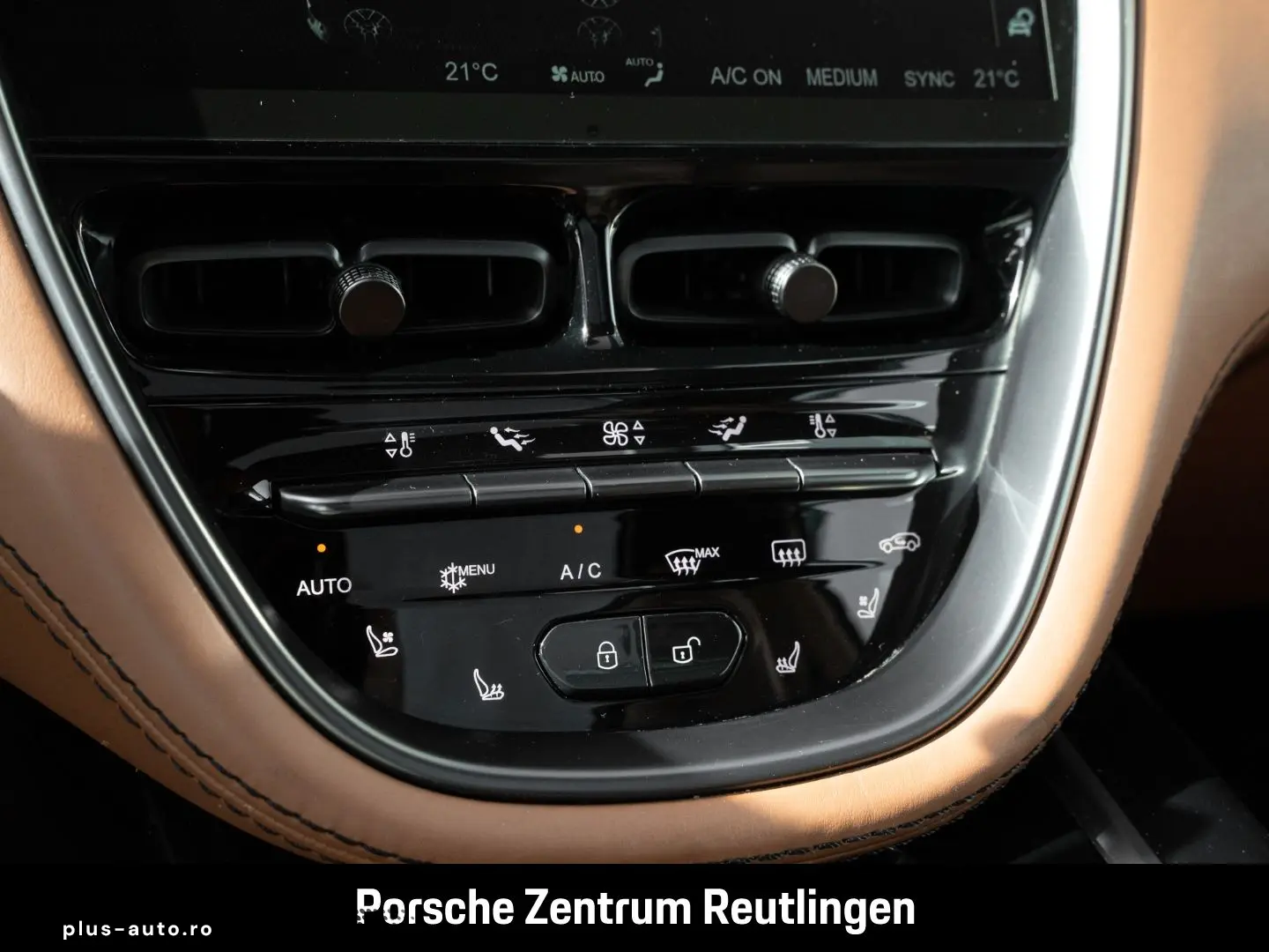 ASTON MARTIN DBX V8 4.0 360-Kamera Sitzbelüftung Sattelbraun