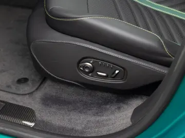 ASTON MARTIN DBX707   AMR23 Pack   Ext. Pack Twill CF Upper