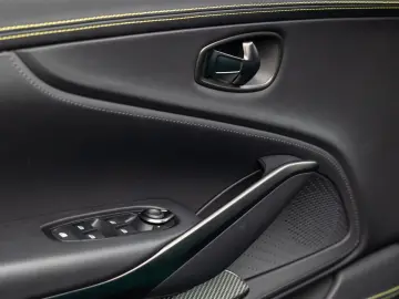 ASTON MARTIN DBX707   AMR23 Pack   Ext. Pack Twill CF Upper