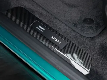 ASTON MARTIN DBX707   AMR23 Pack   Ext. Pack Twill CF Upper