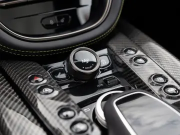 ASTON MARTIN DBX707   AMR23 Pack   Ext. Pack Twill CF Upper