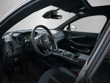 ASTON MARTIN DBX 707 V8 4x4