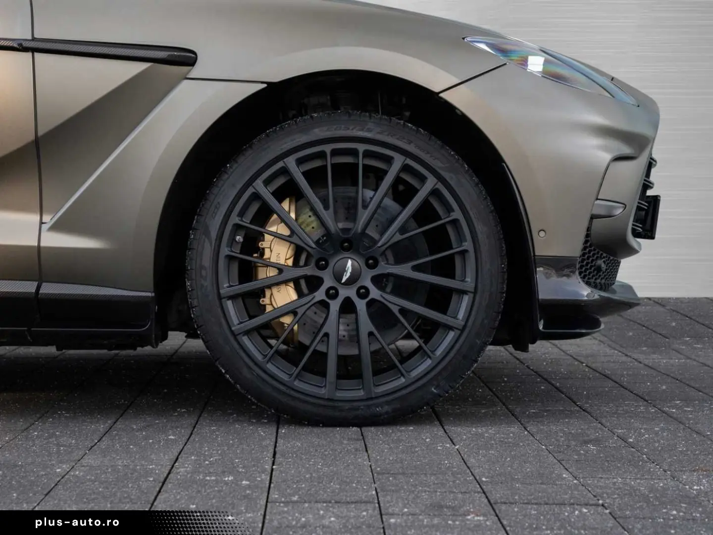 ASTON MARTIN DBX 707 V8 4x4