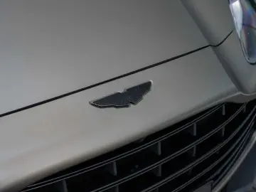 ASTON MARTIN DBX 707 V8 4x4