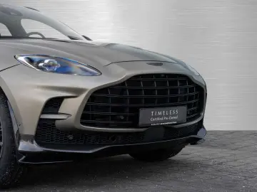 ASTON MARTIN DBX 707 V8 4x4