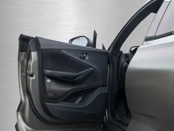 ASTON MARTIN DBX 707 V8 4x4