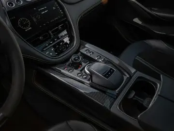 ASTON MARTIN DBX 707 V8 4x4