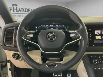SKODA Kodiaq L&K 4x4 TSI DSG Navi AHK Matrix-LED