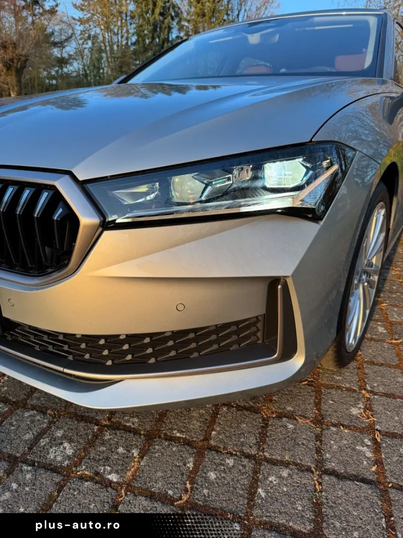 SKODA Combi 2.0 TDI 142kW 4x4  LEDER AHK STHZ MATRIX