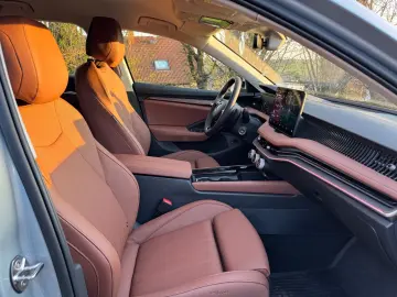 SKODA Combi 2.0 TDI 142kW 4x4  LEDER AHK STHZ MATRIX