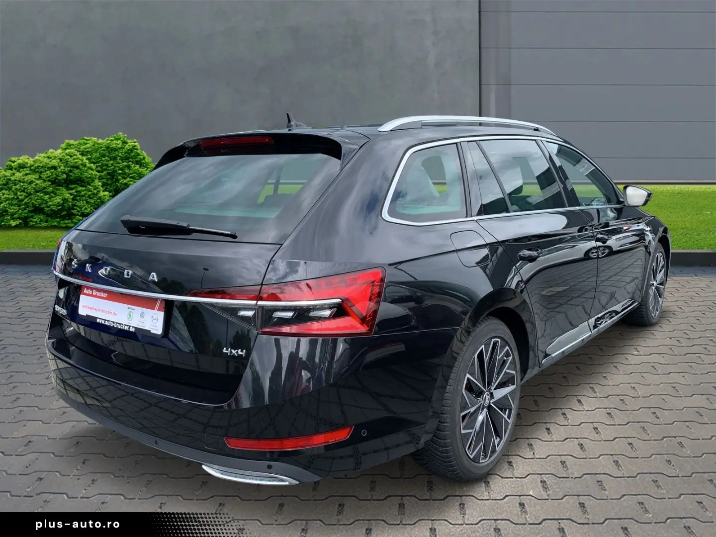SKODA Superb Combi L&K 4x4 2.0 TDI elektr.Panoramadach