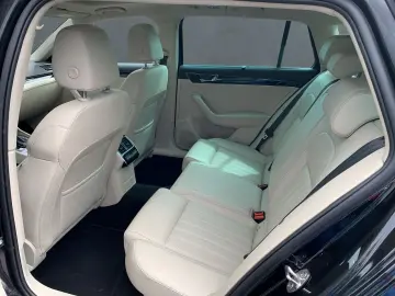 SKODA Superb Combi L&K 4x4 2.0 TDI elektr.Panoramadach