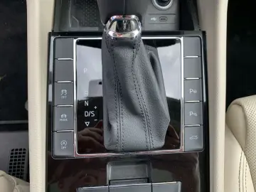 SKODA Superb Combi L&K 4x4 2.0 TDI elektr.Panoramadach