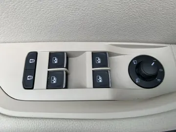 SKODA Superb Combi L&K 4x4 2.0 TDI elektr.Panoramadach