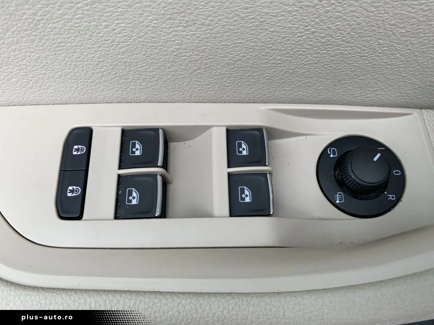 SKODA Superb Combi L&K 4x4 2.0 TDI elektr.Panoramadach