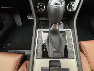 SKODA Superb 2.0 TSI 280 DSG L&K 4x4