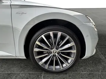 SKODA Superb 2.0 TSI 280 DSG L&K 4x4